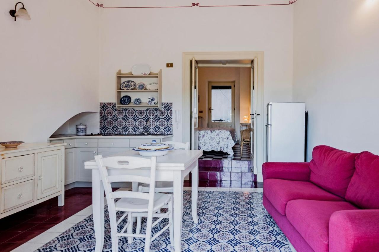 Gli Iris Apartments By Wonderful Italy Linguaglossa Exterior foto