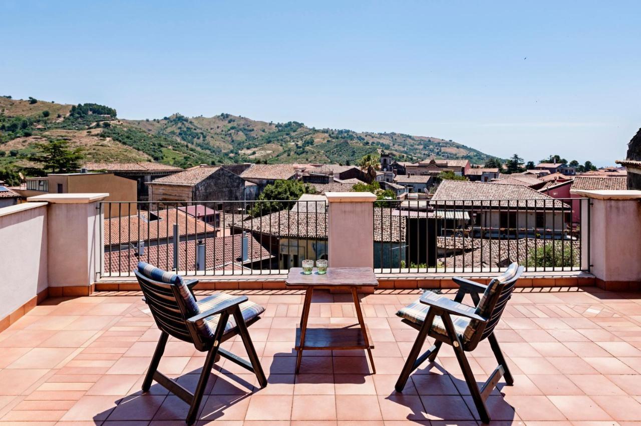 Gli Iris Apartments By Wonderful Italy Linguaglossa Exterior foto