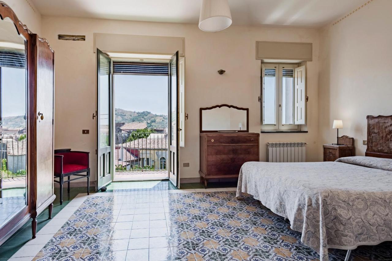 Gli Iris Apartments By Wonderful Italy Linguaglossa Exterior foto