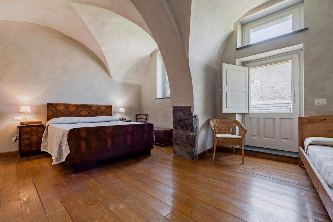 Gli Iris Apartments By Wonderful Italy Linguaglossa Exterior foto